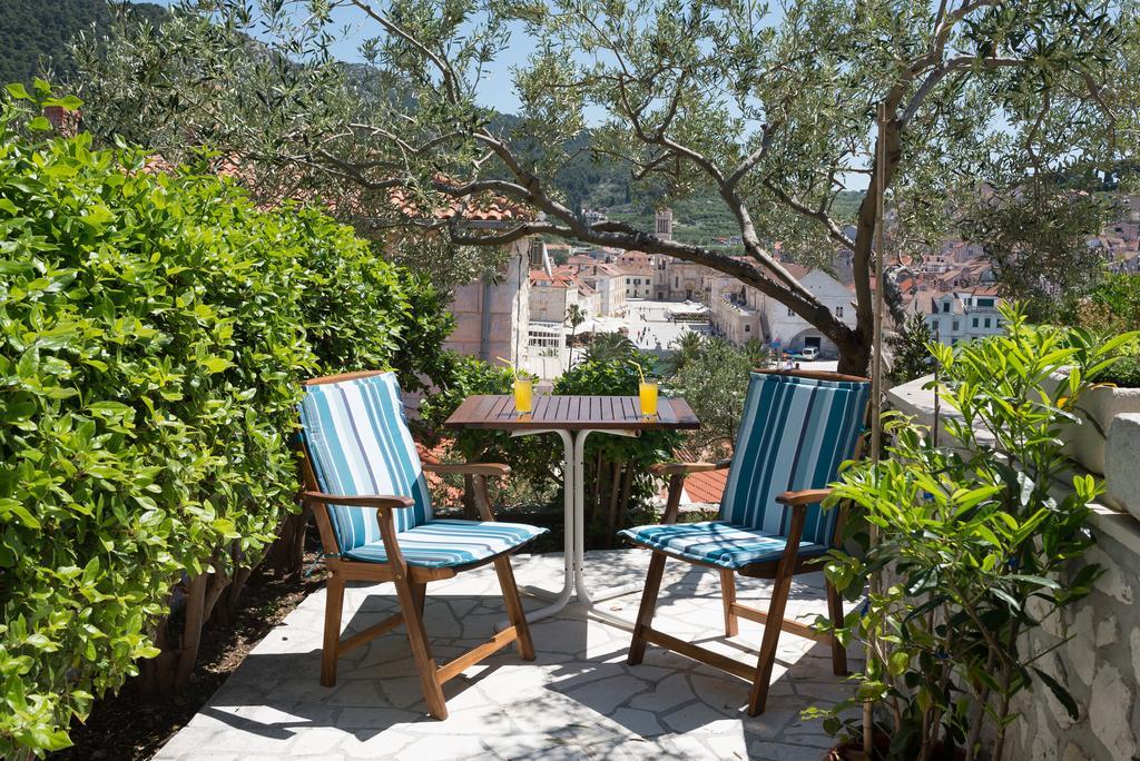 Apartments Olive Tree Hvar Town Extérieur photo
